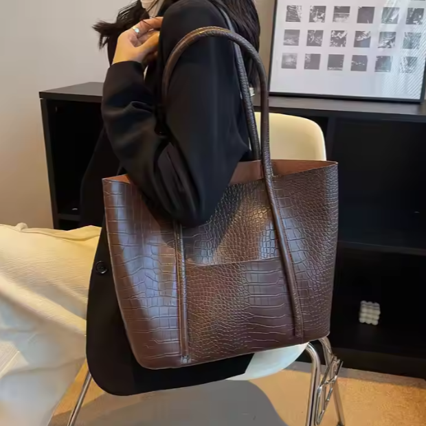 Große Tragetasche für Damen ⎜ Elegante Schultertasche mit Strukturprägung und viel Platz für Unterwegs