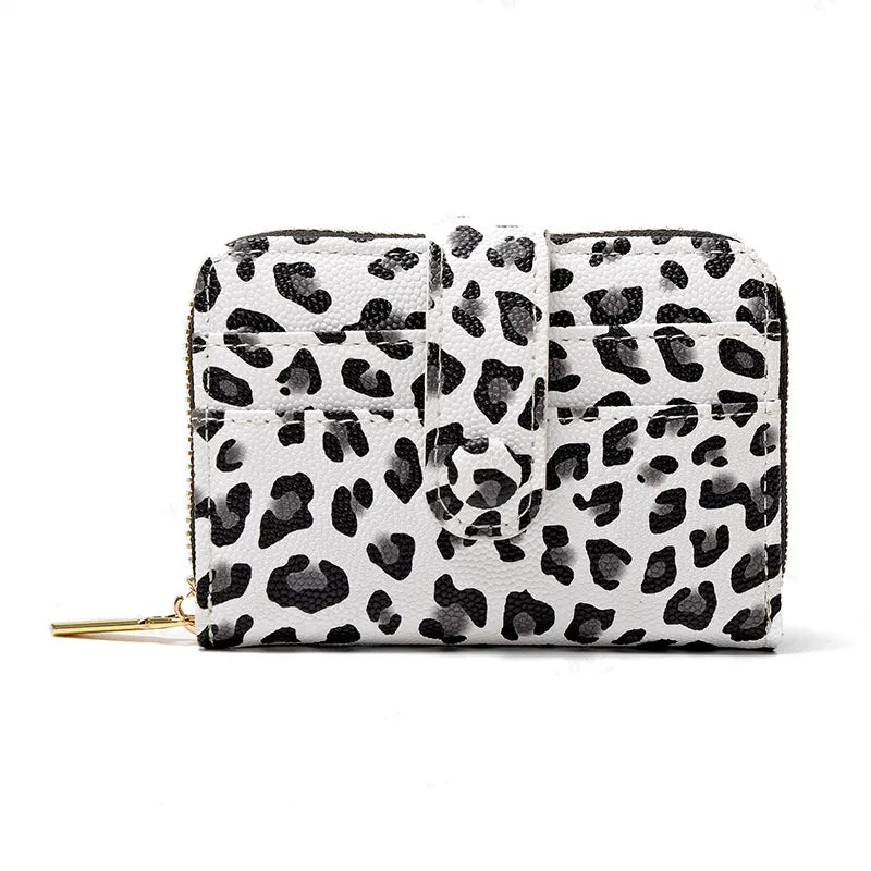 Leoparden Geldbörse für Damen ⎜ Stylisches Portemonnaie mit Kartenfächern und Reißverschlussfach