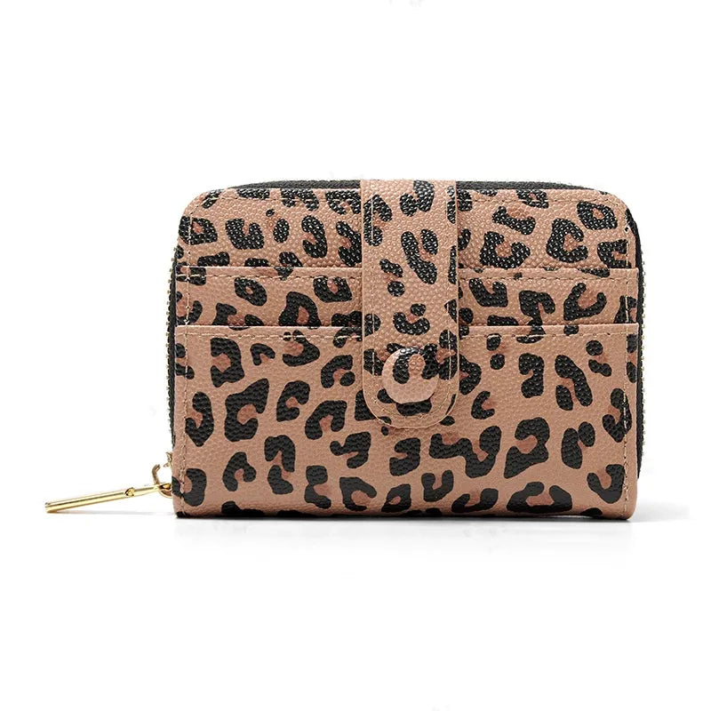 Leoparden Geldbörse für Damen ⎜ Stylisches Portemonnaie mit Kartenfächern und Reißverschlussfach