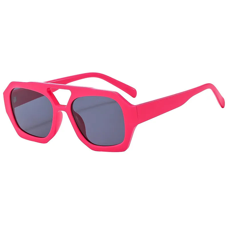 Retro Sonnenbrille mit klassischem Touch ⎜ Stil & Sicht bei jedem Sonnenstrahl