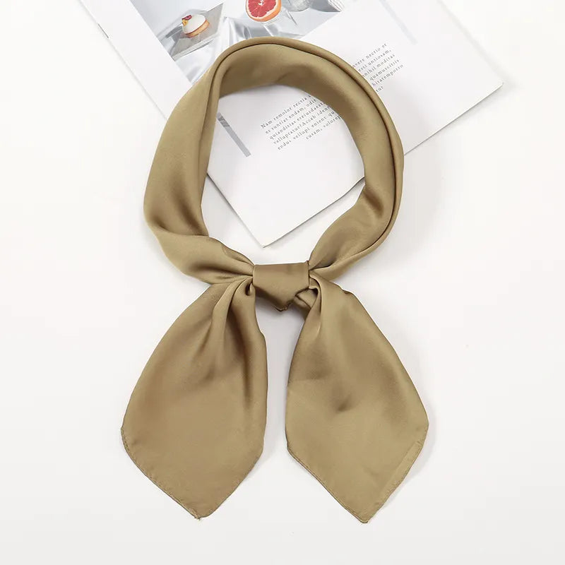 Satin-Halstuch für Damen ⎜ Dezentes Accessoire für feine Akzente im Alltag oder am Abend