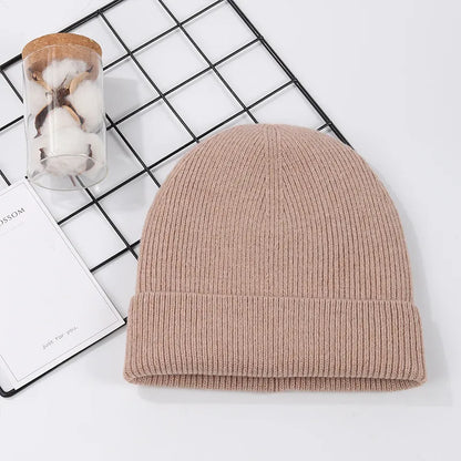 Kaschmir-Beanie im modernen Stil ⎜ Weiche Unisex-Mütze für stilvolle Wintertage