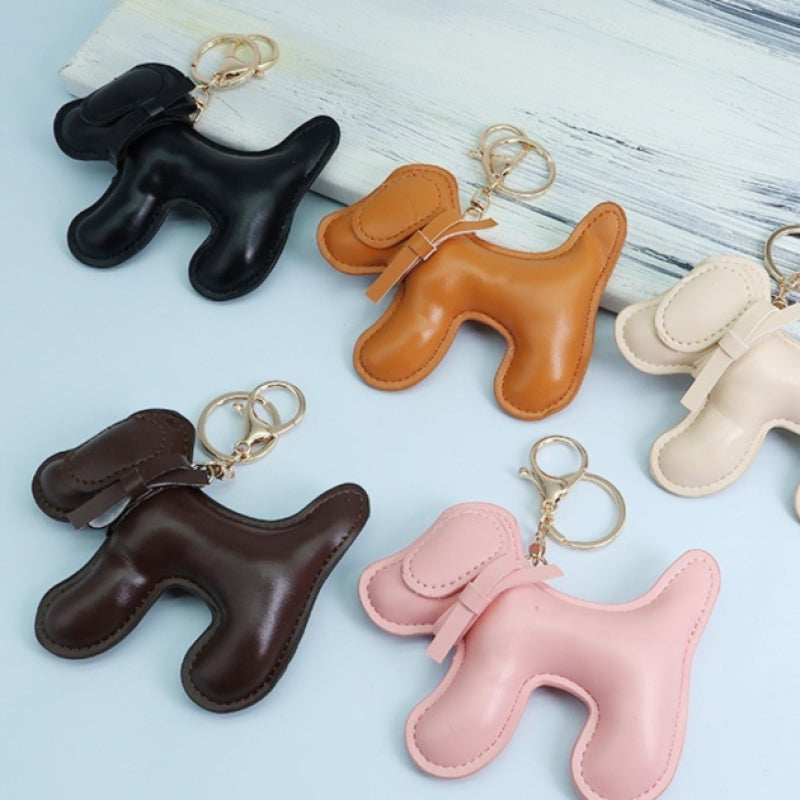 Hund Anhänger aus Kunstleder ⎜ Stilvoller Taschenanhänger mit Karabiner für die Handtasche