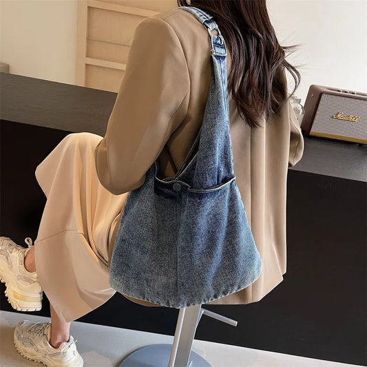 Lässige Tragetasche aus Denim ⎜ Bequeme Schultertasche mit großer Öffnung und robuster Struktur