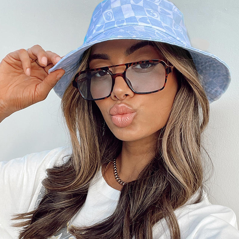 Damen-Sonnenbrille mit schmalem Rahmen ⎜ Feines Cut-Design für stilvollen Alltagslook mit UV-Schutz