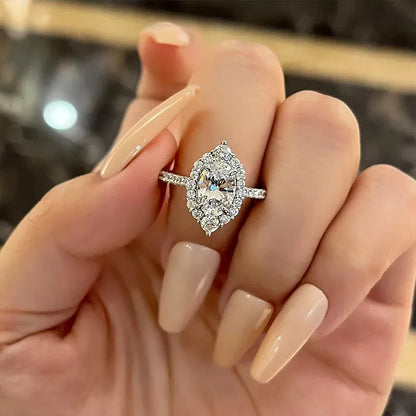 Ring mit ovalem Zirkonia ⎜ Eleganter Silberring mit funkelndem Besatz für festliche Anlässe