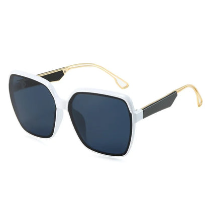 Quadratische Sonnenbrille mit Farbverlauf ⎜ Modischer UV-Schutz für sonnige Stunden