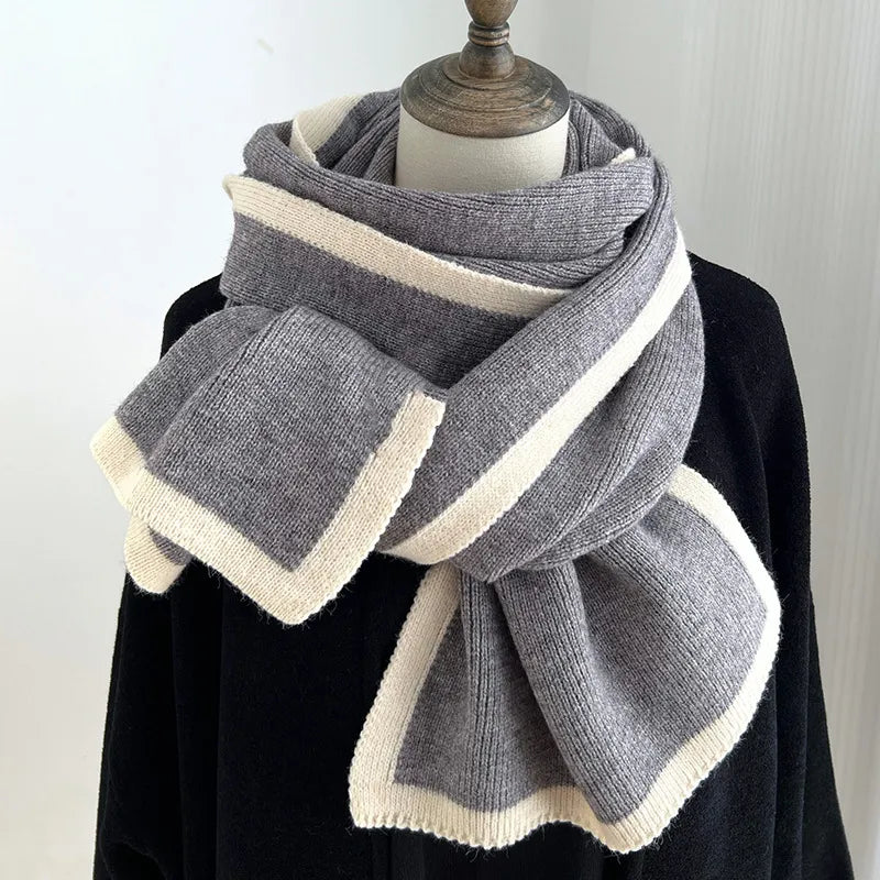 Farbakzent-Strickschal aus Wolle ⎜ Weiches Winteraccessoire für stilvolle Kälte-Looks