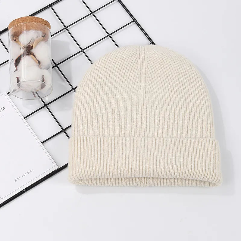 Kaschmir-Beanie im modernen Stil ⎜ Weiche Unisex-Mütze für stilvolle Wintertage