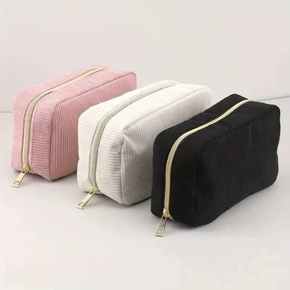 Kosmetiktasche aus Cord für unterwegs ⎜ Reißfeste Schminktasche mit weichem Stoff für Reiseartikel