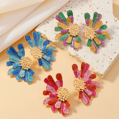 Blumenstecker im Ethno-Look ⎜ Farbige Ohrringe mit kunstvollem Muster für ausdrucksstarke Styles