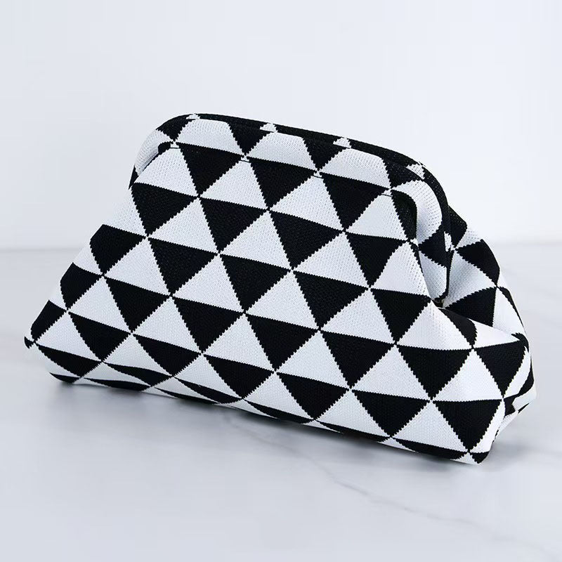 Stoff Clutch für Damen ⎜ Weiche Tasche mit auffälligem Muster und stabilem Rahmen für Alltag und Events