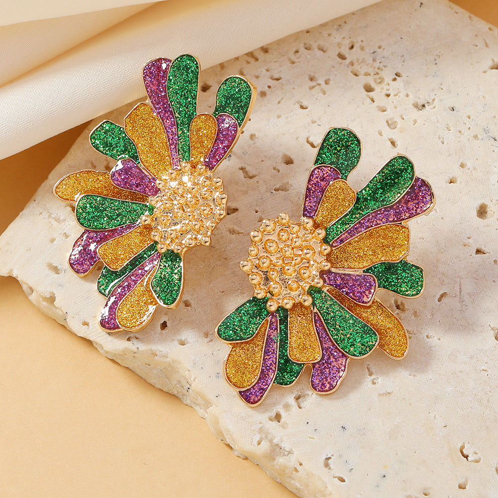 Blumenstecker im Ethno-Look ⎜ Farbige Ohrringe mit kunstvollem Muster für ausdrucksstarke Styles