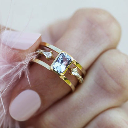 Vintage Damenring in Goldoptik ⎜ Eleganter Zirkonia-Ring mit rechteckigem Stein für besondere Anlässe