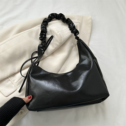 Modische Schultertasche für Damen ⎜ Kleine Henkeltasche mit Rüschenriemen für Alltag und Ausgehen