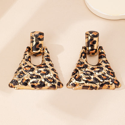Geometrischer Ohrschmuck für Damen ⎜ Leopardenmuster trifft modernes Design für trendige Outfits
