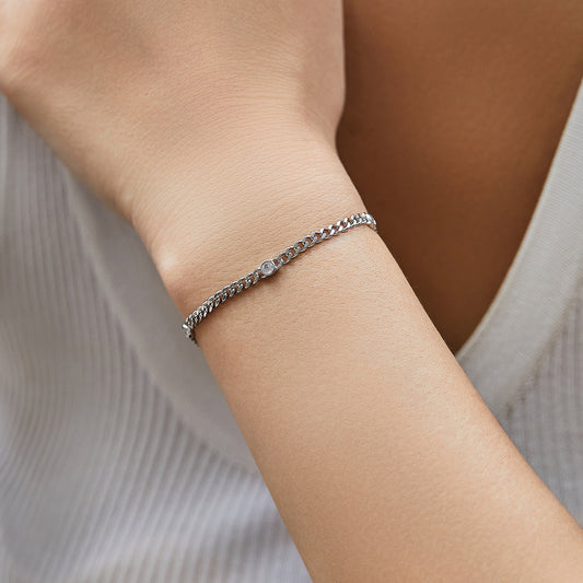Damenarmband in Silberoptik ⎜ Klassisches Design mit Zirkonia für moderne und festliche Looks (925 Silber)