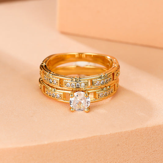 Ring-Set für Damen in Goldoptik ⎜ Zweiteiliges Schmuckset mit Zirkonia und Kettenstruktur für stilvolle Anlässe