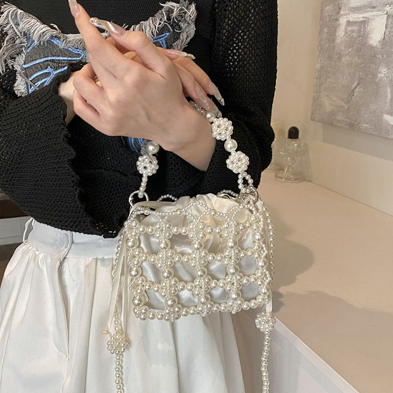Perlen Clutch für Damen ⎜ Edle Mini Schultertasche mit funkelnden Details für festliche Anlässe