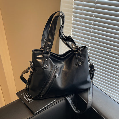 Große Umhängetasche für Damen ⎜ Vielseitige Schultertasche in Lederoptik mit Reißverschluss und Stauraum