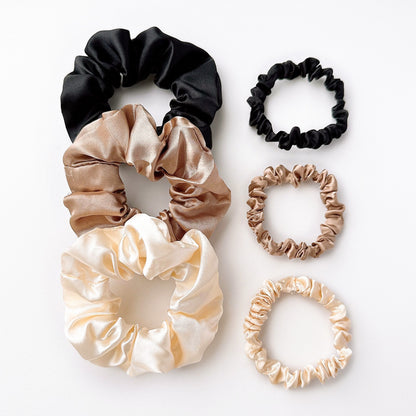 Haarband Set aus Satin für Damen ⎜ Weiche Haargummis in Naturtönen für schonendes Styling ohne Ziehen