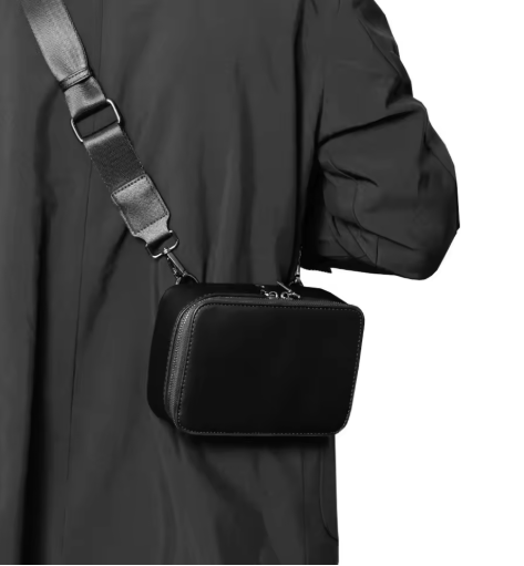 Geräumige Brusttasche für Männer ⎜ Praktische Umhängetasche für Studium, Stadt und Unterwegs