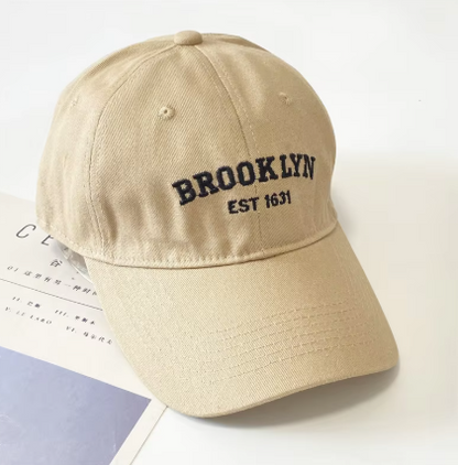 Basecap mit Stickerei für Damen ⎜ Verstellbare Kappe für lässige Looks mit Sonnenschutz
