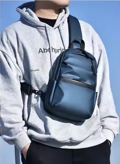 Crossbody-Tasche aus Leder ⎜ Hochwertige Brusttasche für Männer mit robuster Verarbeitung