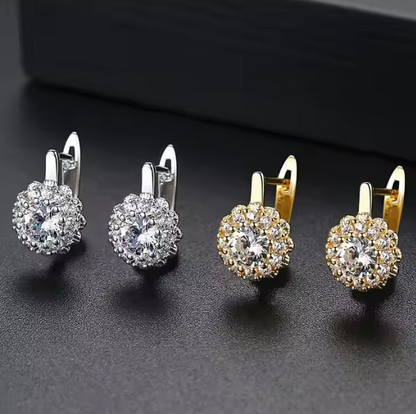 Ohrstecker für Damen ⎜ Funkelndes Zirkoniadesign in Gold- und Silberoptik für elegante und vielseitige Anlässe