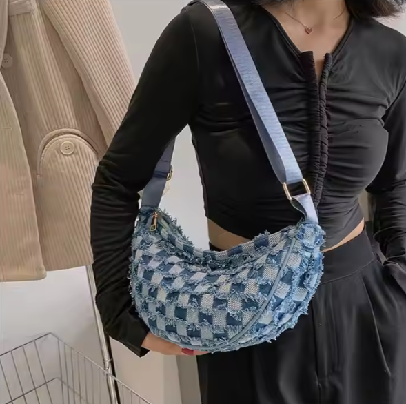 Denim Schultertasche für Damen ⎜ Stylische Henkeltasche mit Karomuster für Freizeit, Streetwear und Alltag