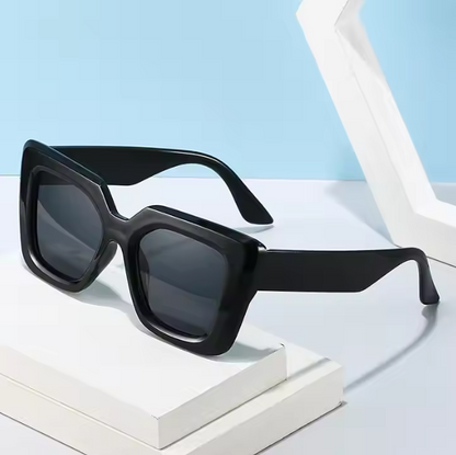 Oversize-Sonnenbrille für Damen ⎜ Trendiger Look für selbstbewusste Auftritte