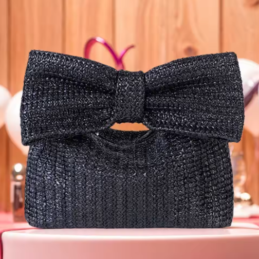Strohtasche mit Schleife für Damen ⎜ Sommerliche Clutch in Flechtoptik für Events und Freizeit