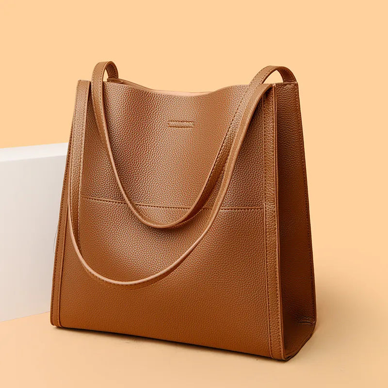 Elegante Handtasche für Damen ⎜ Schlichtes Design mit viel Platz für tägliche Essentials