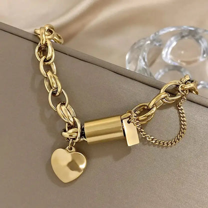 Goldenes Damenarmband mit Herzanhänger ⎜ Robuste Kette für ausdrucksstarke und modische Styles
