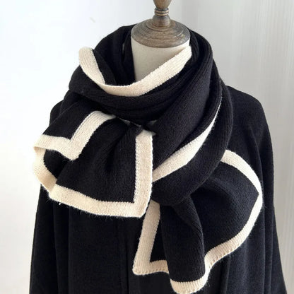 Farbakzent-Strickschal aus Wolle ⎜ Weiches Winteraccessoire für stilvolle Kälte-Looks