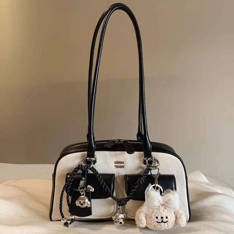 Verspielte Tragetasche für Damen ⎜ Modische Handtasche im Kuscheltier-Stil mit kreativen Details