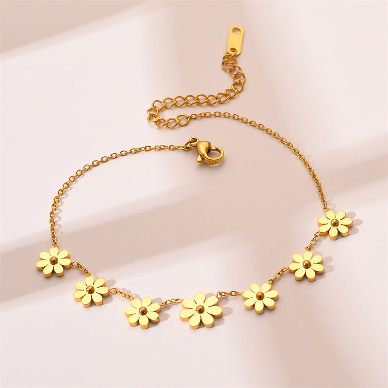 Sommerliches Damenarmband ⎜ Verspieltes Design mit Sonnenblumenanhängern in goldener Optik