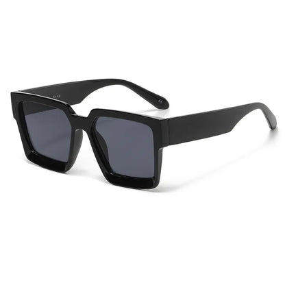 Sonnenbrille für Damen mit eckigem Oversize-Rahmen ⎜ Lässig und lichtgeschützt unterwegs