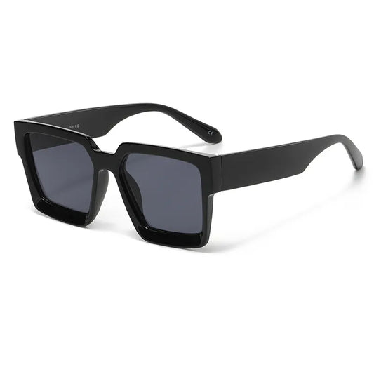 Sonnenbrille für Damen mit eckigem Oversize-Rahmen ⎜ Lässig und lichtgeschützt unterwegs