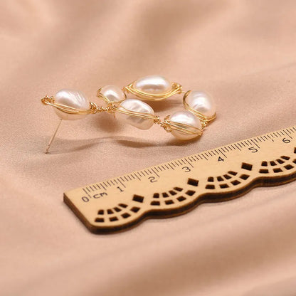 Kreolen mit Perlendetail ⎜ Handgefertigter Ohrschmuck für besondere und elegante Anlässe
