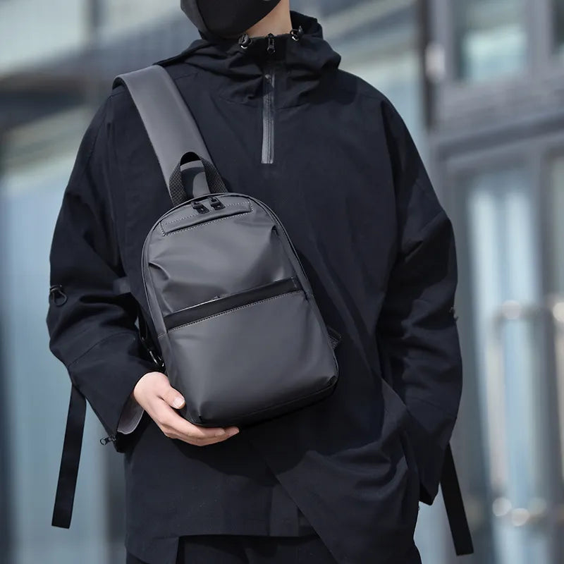 Crossbody-Tasche aus Leder ⎜ Hochwertige Brusttasche für Männer mit robuster Verarbeitung