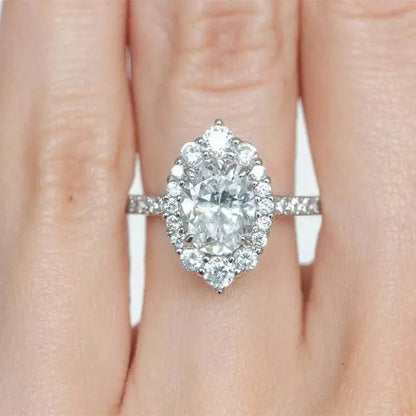 Ring mit ovalem Zirkonia ⎜ Eleganter Silberring mit funkelndem Besatz für festliche Anlässe